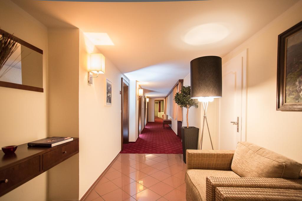Sonne 1806 - Am Campus 4*